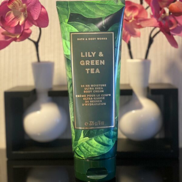 Creme Hydratante Parfumée BBW 226ml Lily and Green Tea